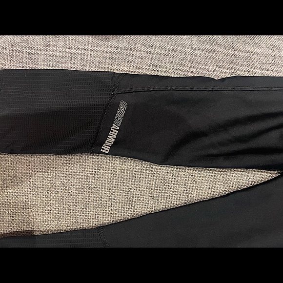 Under armour seamless sports bra and capri legging set size XS - Picture 9 of 10